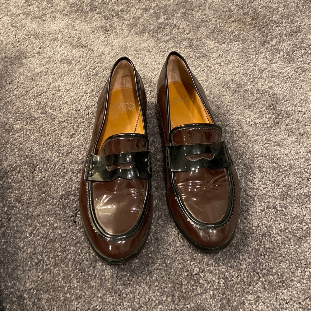 Sarto burgundy and black patent loafers